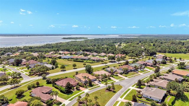 5701 CRESTVIEW DRIVE, Lady Lake, FL 32159