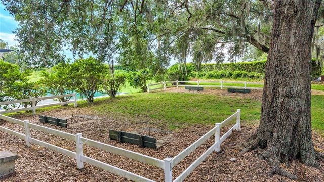 5701 CRESTVIEW DRIVE, Lady Lake, FL 32159