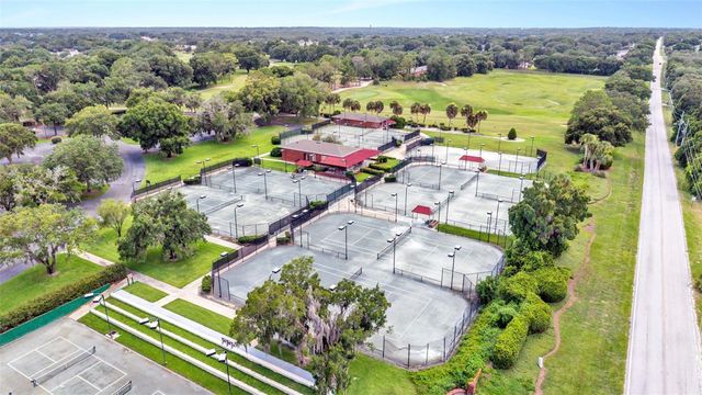5701 CRESTVIEW DRIVE, Lady Lake, FL 32159