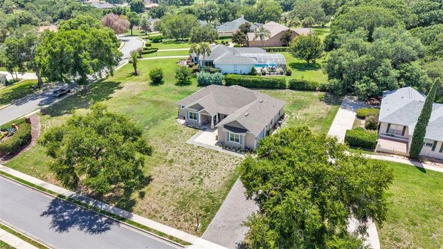 5701 CRESTVIEW DRIVE, Lady Lake, FL 32159