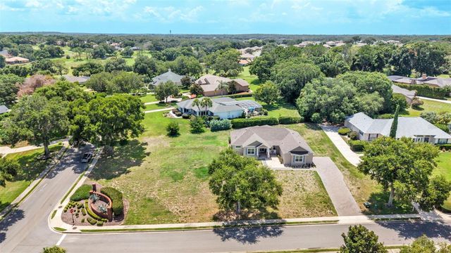 5701 CRESTVIEW DRIVE, Lady Lake, FL 32159