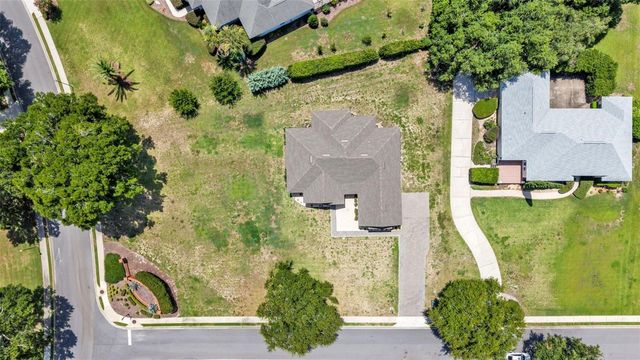 5701 CRESTVIEW DRIVE, Lady Lake, FL 32159