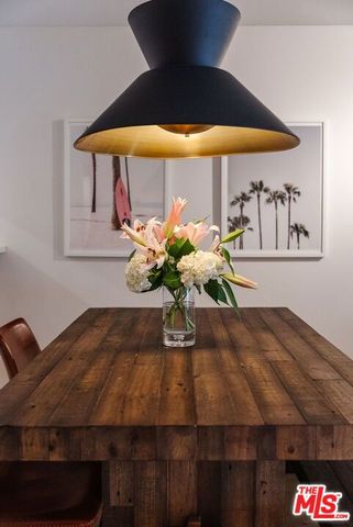 1230 N Sweetzer Avenue 204, West Hollywood, CA 90069