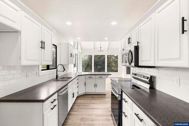 1275 Panorama Ct SE, Salem, OR 97302