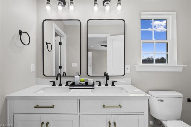 819 Bridge Street, Eden, NC 27288