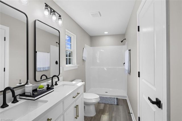 819 Bridge Street, Eden, NC 27288