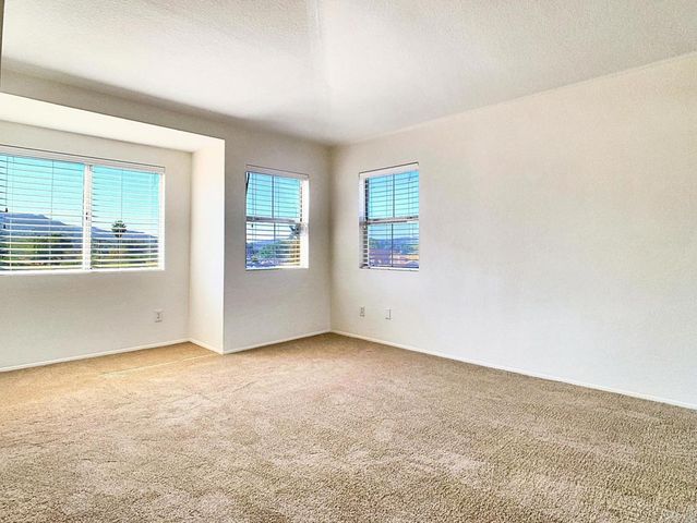 13802 Pinkard Way 25, El Cajon, CA 92021