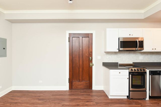 640 W WRIGHTWOOD Avenue 109, Chicago, IL 60614