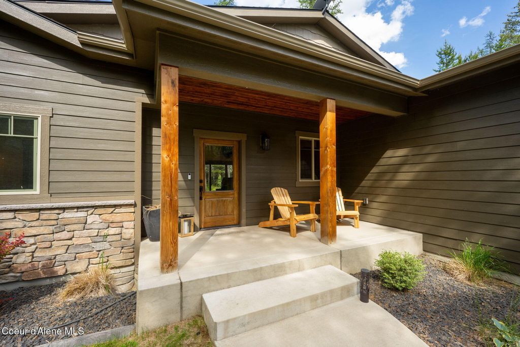 159 Graham AVE, Priest River, ID 83856 photo 3