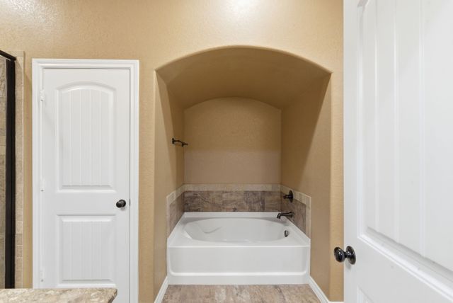 940 Elk Ridge Drive, Stephenville, TX 76401