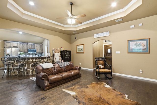 940 Elk Ridge Drive, Stephenville, TX 76401