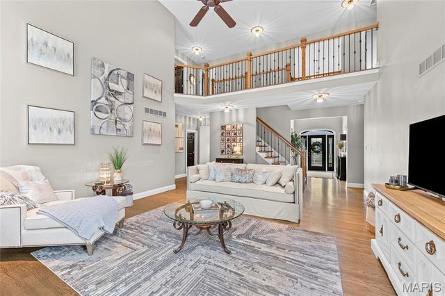 2168 Avalon View Drive, Fenton, MO 63026