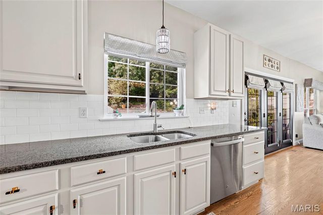 2168 Avalon View Drive, Fenton, MO 63026