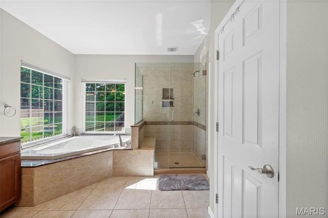2168 Avalon View Drive, Fenton, MO 63026
