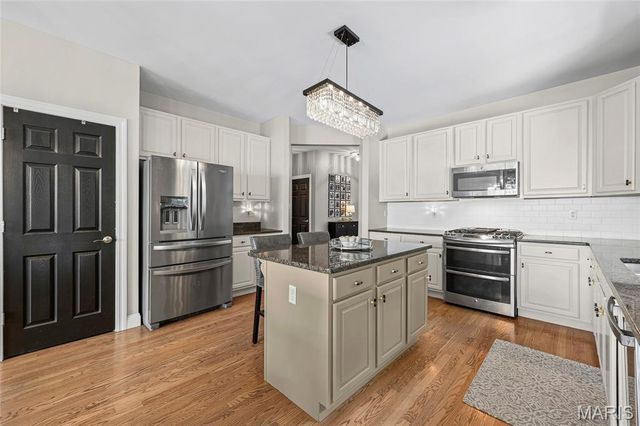 2168 Avalon View Drive, Fenton, MO 63026