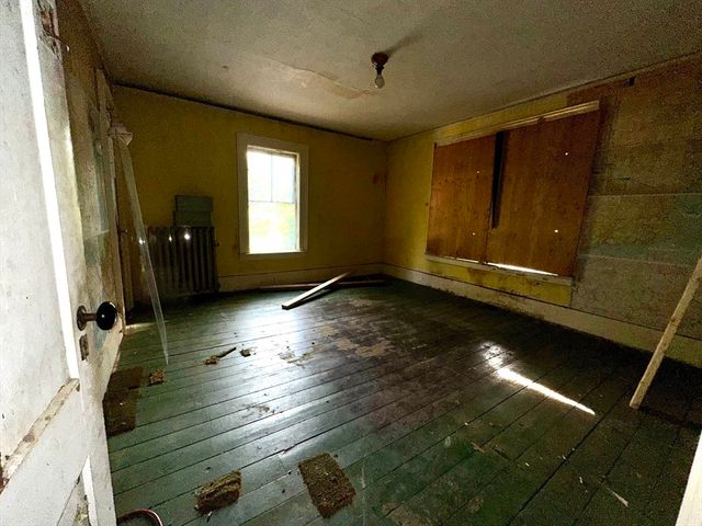 146 Bay St, Springfield, MA 01109