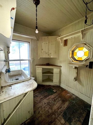 146 Bay St, Springfield, MA 01109