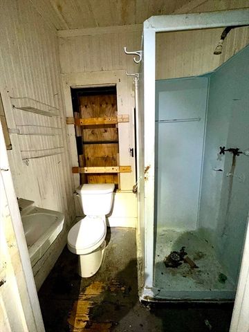 146 Bay St, Springfield, MA 01109