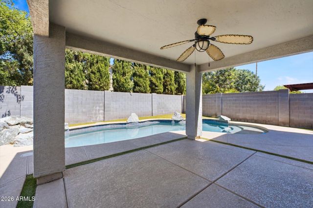 2655 S SAILORS Way, Gilbert, AZ 85295