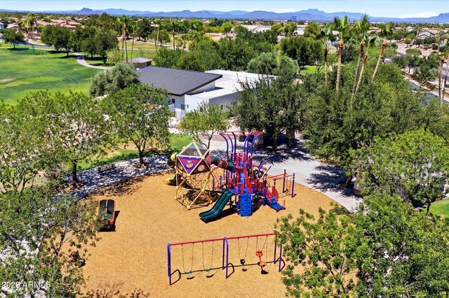 2655 S SAILORS Way, Gilbert, AZ 85295