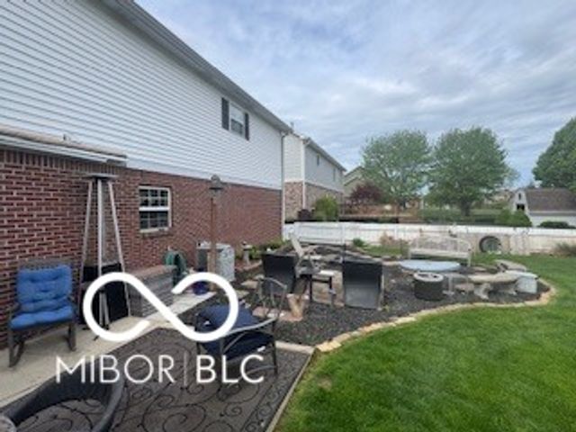 4506 W Easy Street, New Palestine, IN 46163