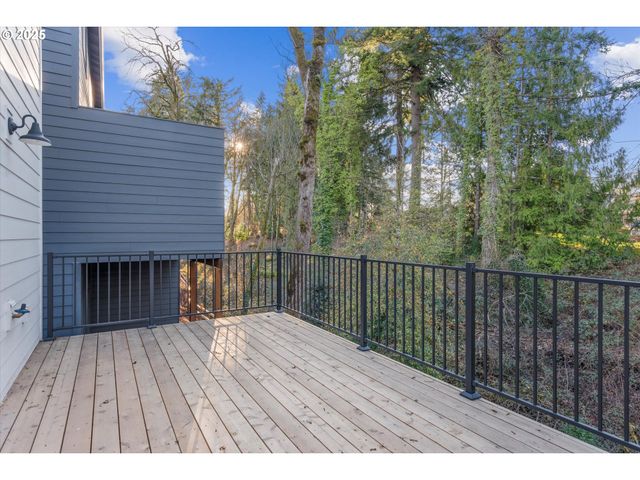 6325 Se Chloe Rose Way, Milwaukie, OR 97267