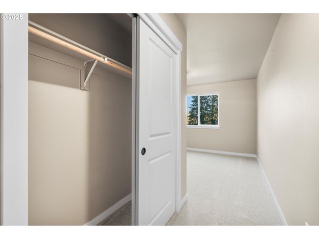 6325 Se Chloe Rose Way, Milwaukie, OR 97267