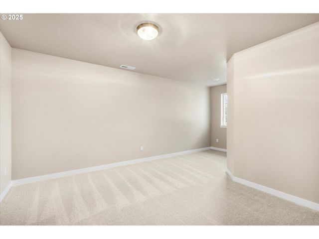 6325 Se Chloe Rose Way, Milwaukie, OR 97267