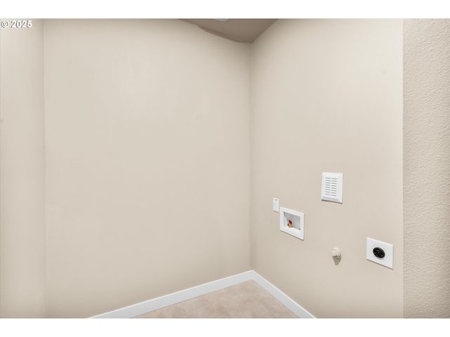 6325 Se Chloe Rose Way, Milwaukie, OR 97267