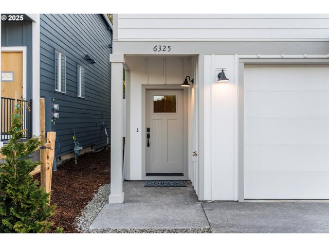 6325 Se Chloe Rose Way, Milwaukie, OR 97267