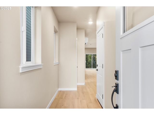 6325 Se Chloe Rose Way, Milwaukie, OR 97267