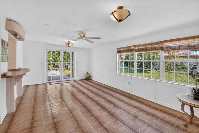 1826 16TH Avenue N, Lake Worth Beach, FL 33460
