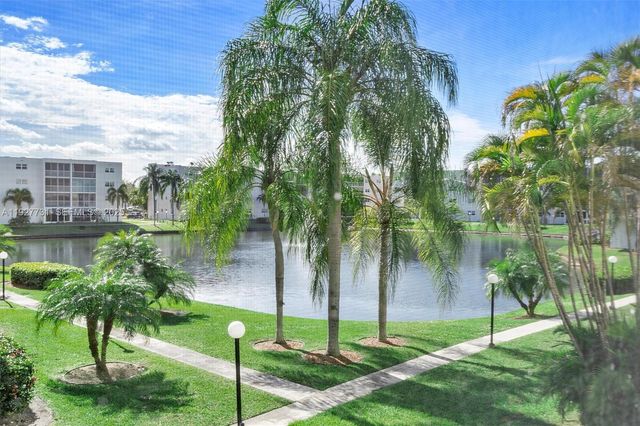 324 SE 10th St 203, Dania Beach, FL 33004