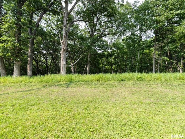 3041 ZION OAKS Road, Pekin, IL 61554