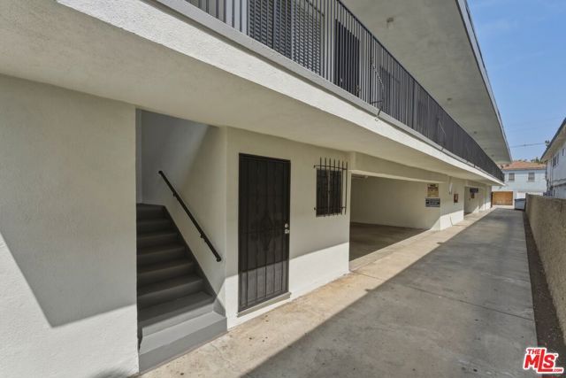 614 Myrtle Avenue, Inglewood, CA 90301