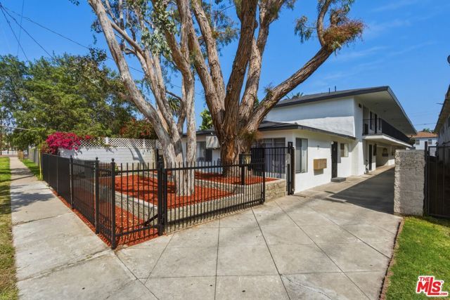 614 Myrtle Avenue, Inglewood, CA 90301