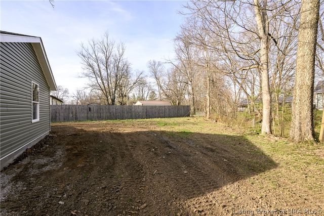 1313 Water Street, Charlestown, IN 47111