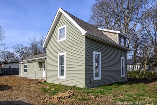 1313 Water Street, Charlestown, IN 47111