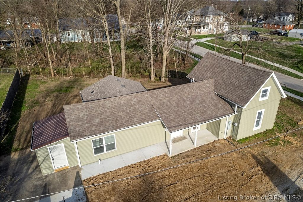 1313 Water Street, Charlestown, IN 47111