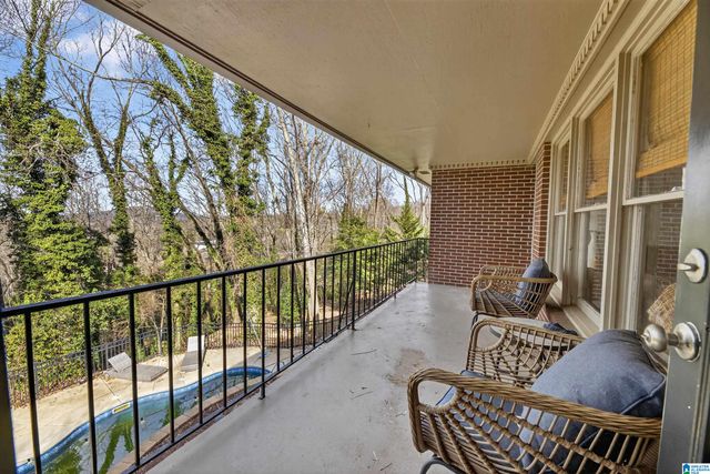 10 LANIER PLACE, Anniston, AL 36207