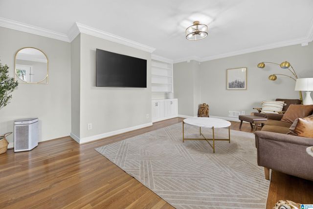 10 LANIER PLACE, Anniston, AL 36207