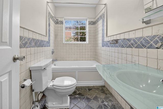 10 LANIER PLACE, Anniston, AL 36207