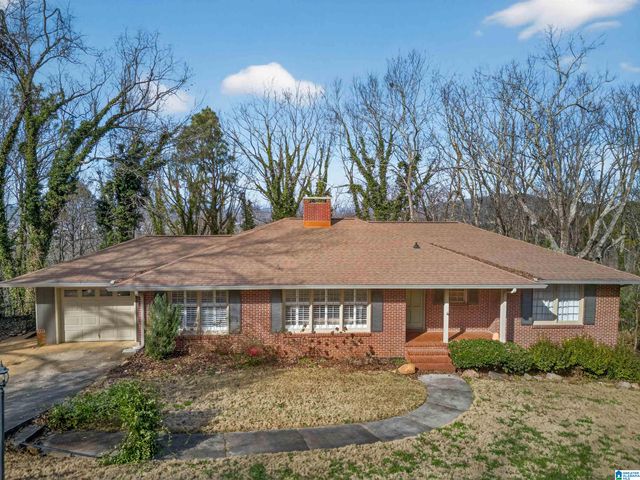 10 LANIER PLACE, Anniston, AL 36207