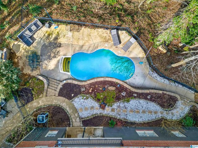 10 LANIER PLACE, Anniston, AL 36207