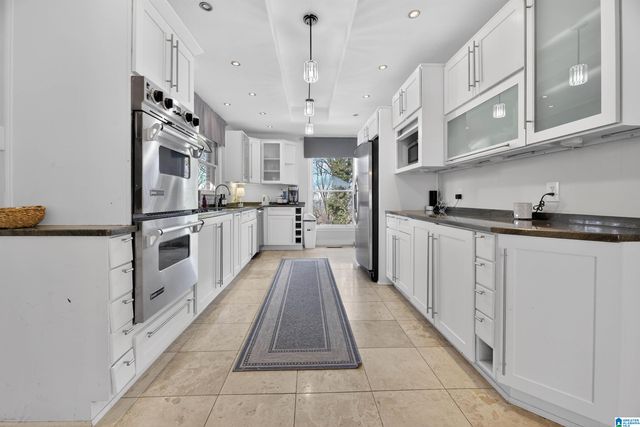 10 LANIER PLACE, Anniston, AL 36207