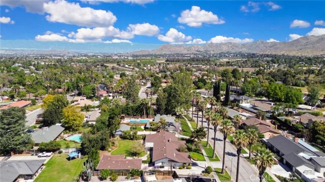 5531 Cornwall Avenue, Riverside, CA 92506