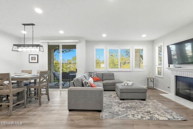 280 Ridgeton Lane A, Simi Valley, CA 93065