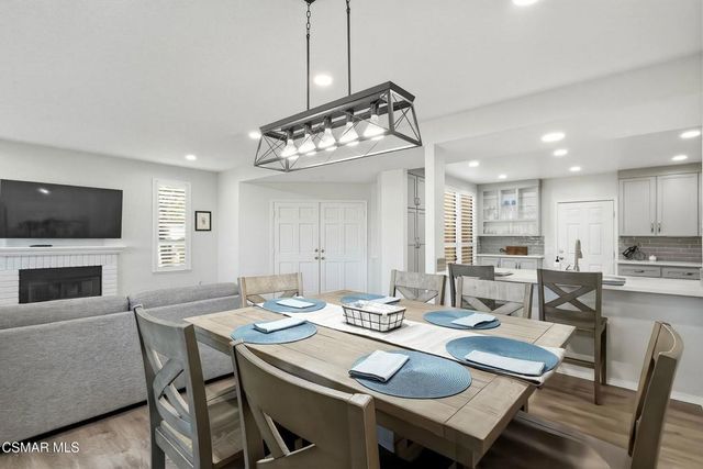 280 Ridgeton Lane A, Simi Valley, CA 93065