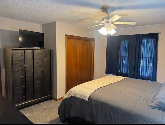 1322 Oak Park Avenue, Des Moines, IA 50313