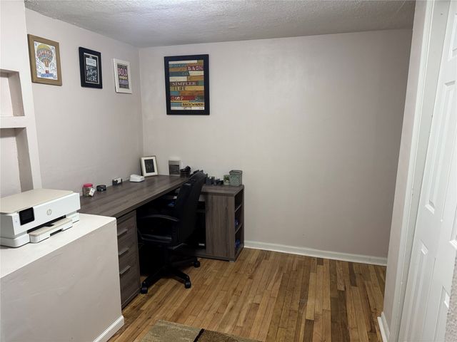 1322 Oak Park Avenue, Des Moines, IA 50313